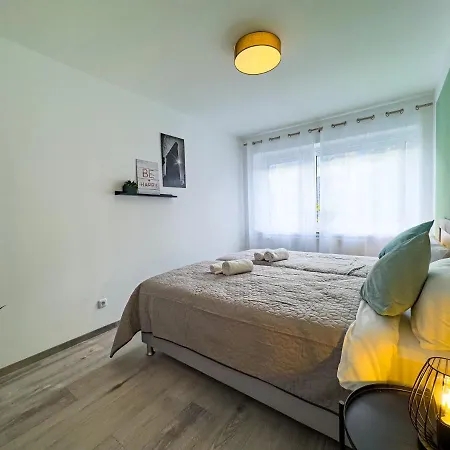 Immostay #6 - 4 Fuer 8 Personen, Wifi & Zentrum BRE