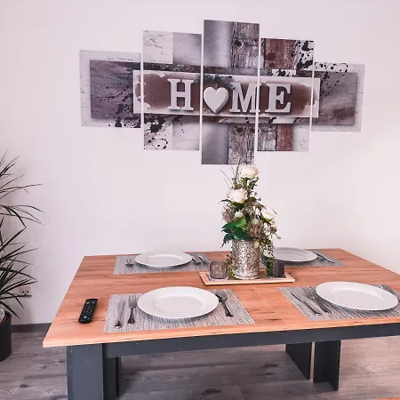 Apartment Immostay #6 - 4 Fuer 8 Personen, Wifi & Zentrum BRE