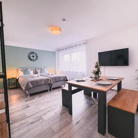 Apartment Immostay #6 - 4 Fuer 8 Personen, Wifi & Zentrum