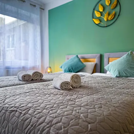 Immostay #6 - 4 Fuer 8 Personen, Wifi & Zentrum *