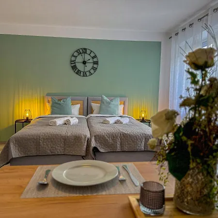 Immostay #6 - 4 Fuer 8 Personen, Wifi & Zentrum Апартаменты