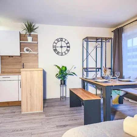 Immostay #6 - 4 Fuer 8 Personen, Wifi & Zentrum Daire