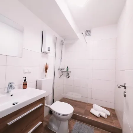 Апартаменты Immostay #6 - 4 Fuer 8 Personen, Wifi & Zentrum *