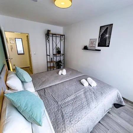 Daire Immostay #6 - 4 Fuer 8 Personen, Wifi & Zentrum BRE